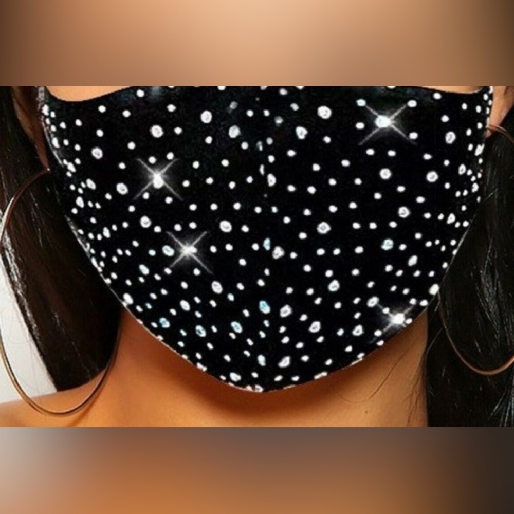 MASK - Picture 1 of 1